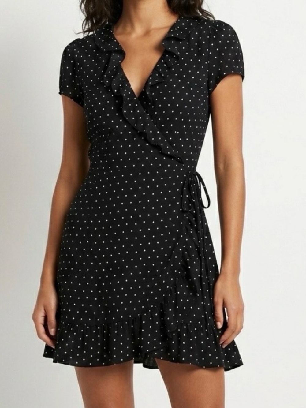 Aritzia Sunday Best Savoy Polka Dot Wrap Dress Women’s Small Black White Ruffle